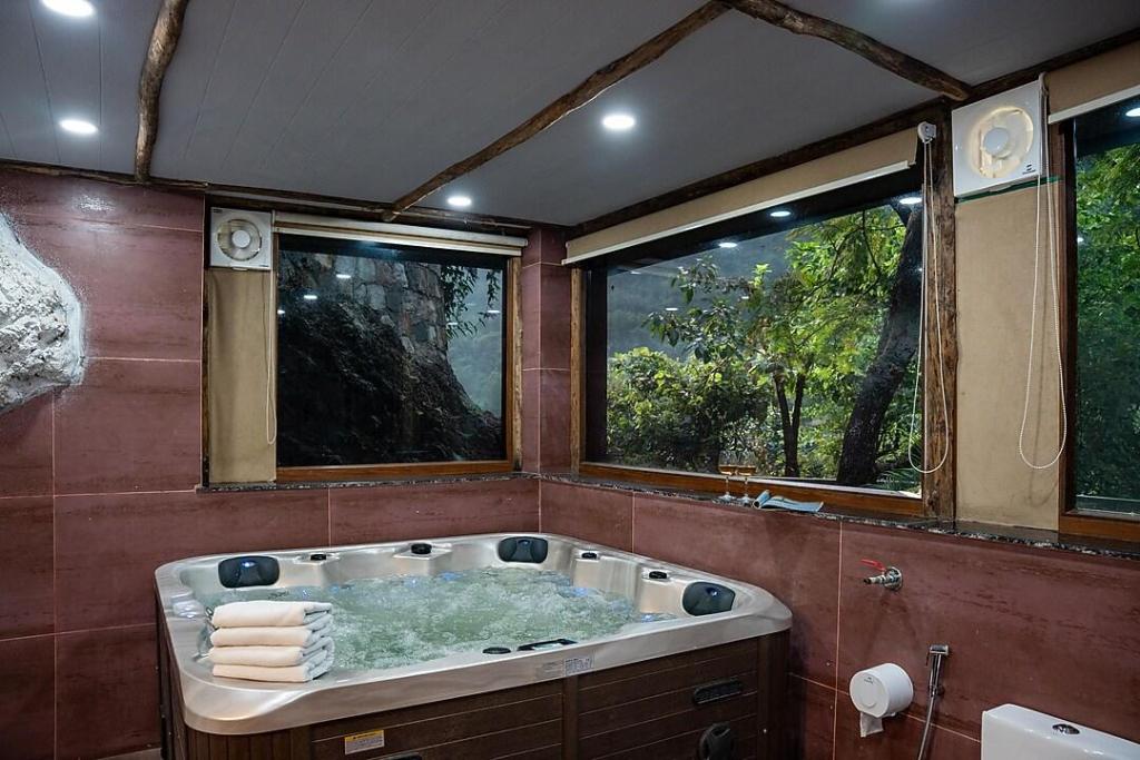 Jacuzzi Room