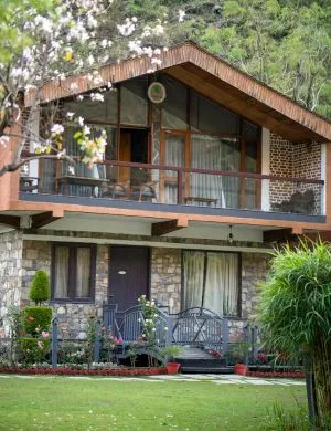 Group stay review Granny's Den Resort Uttarakhand